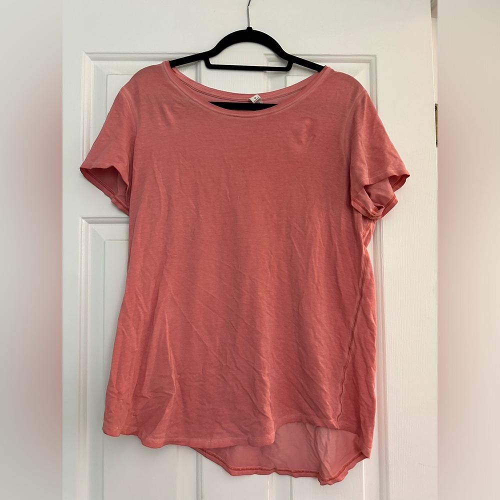 Lululemon tee shirt